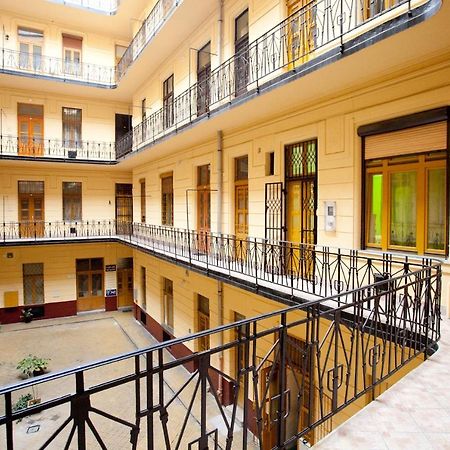 Dolcevita Budapest Exteriör bild